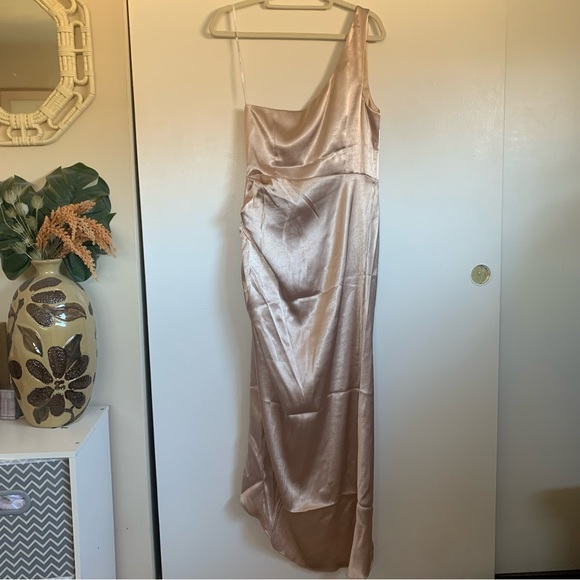 White Fox Champagne Willow Wrap Dress - Picture 5 of 7